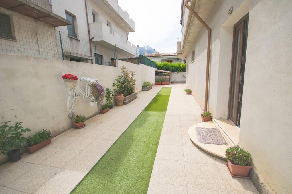 White Bike Rooms Siniscola Exterior foto